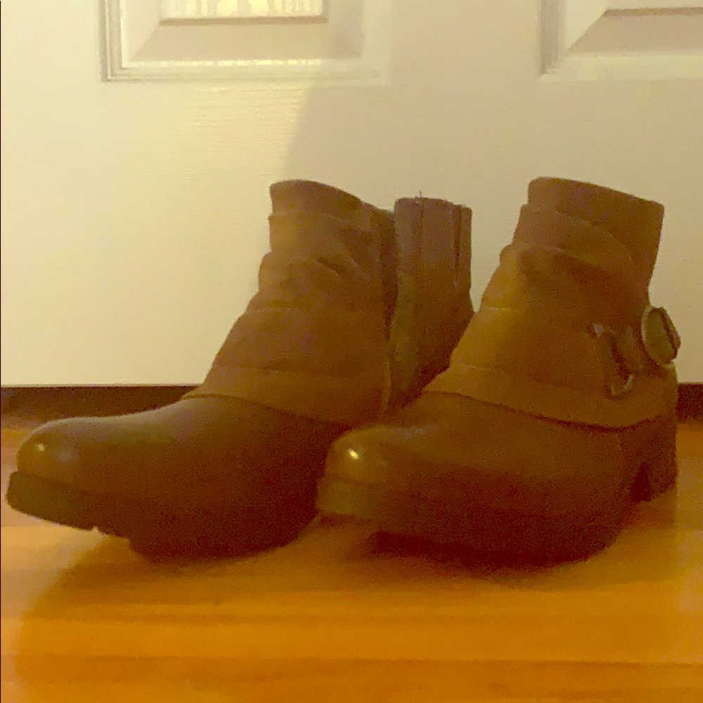 Brown boots